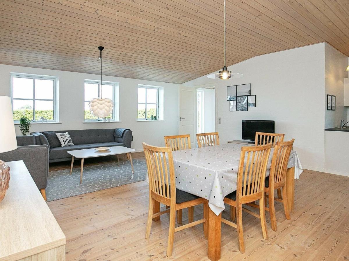 6 Person Holiday Home In フ ァボルグ 部屋 写真
